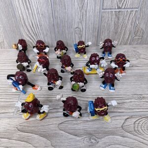 CALIFORNIA RAISINS Lot of 17 Vintage 1980s 1987-1988 PVC Toys Calrab Hardee's